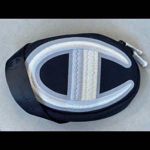 Champion novelty belt bag/waist pack